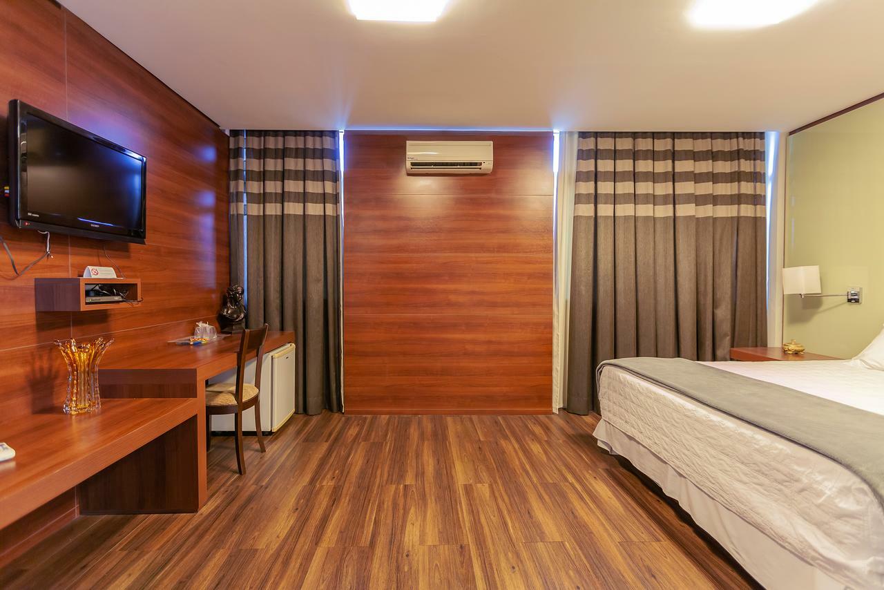 Tri Hotel Executive Criciuma Criciuma  Rum bild